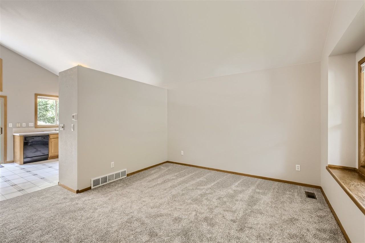 2231 Stuart St - Photo 7 of 29