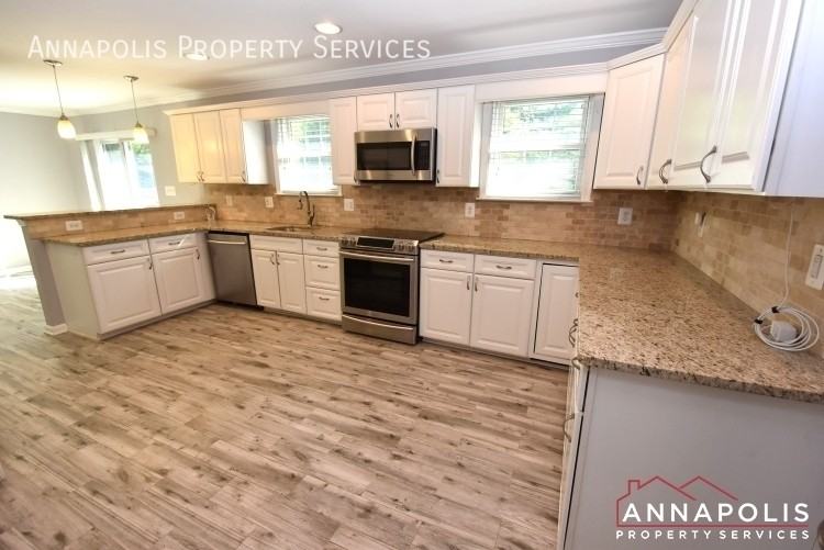 925 Ryecroft Ct - Photo 2 of 30