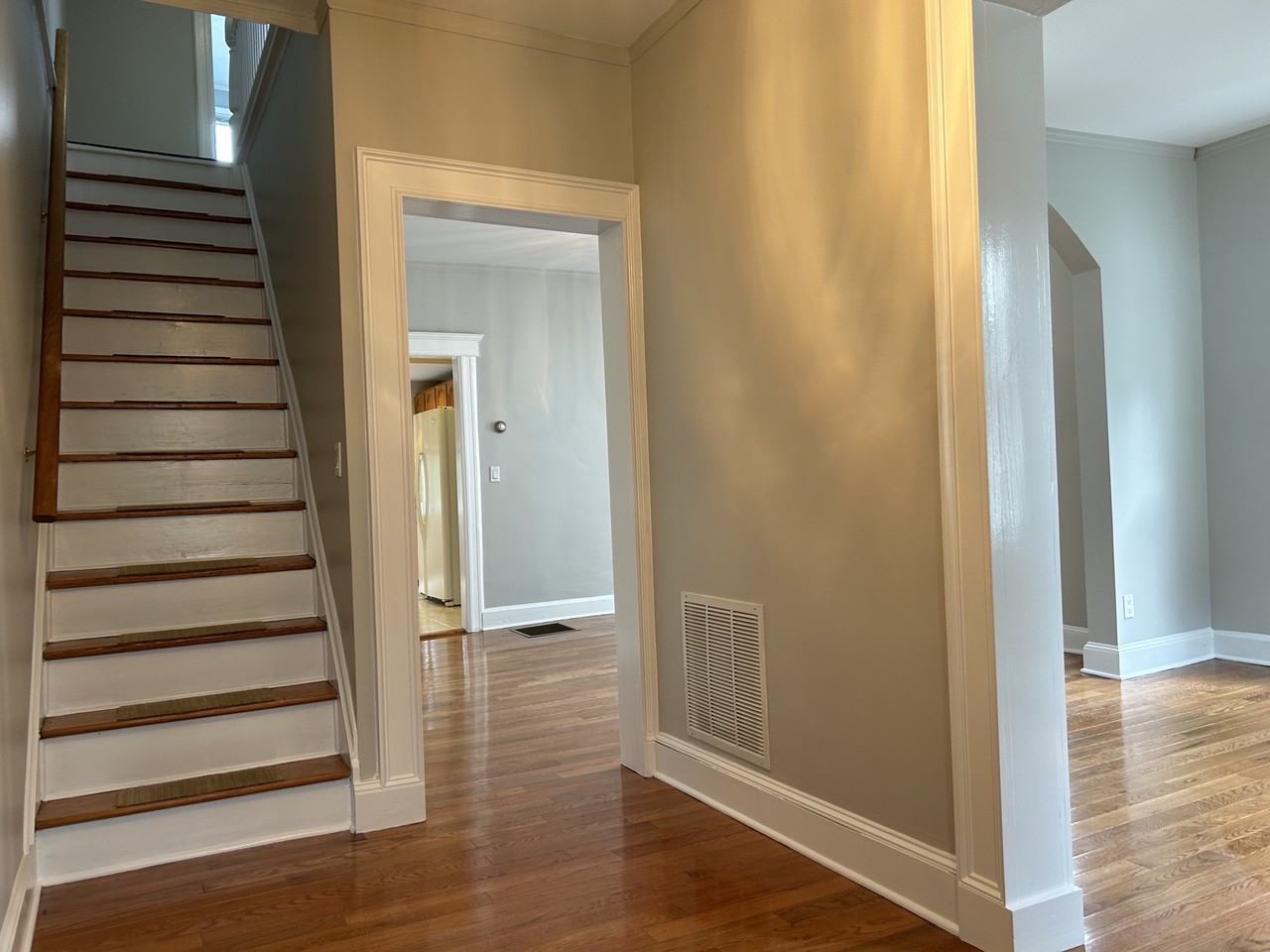 133 W Chrystal St #NA - Photo 3 of 25