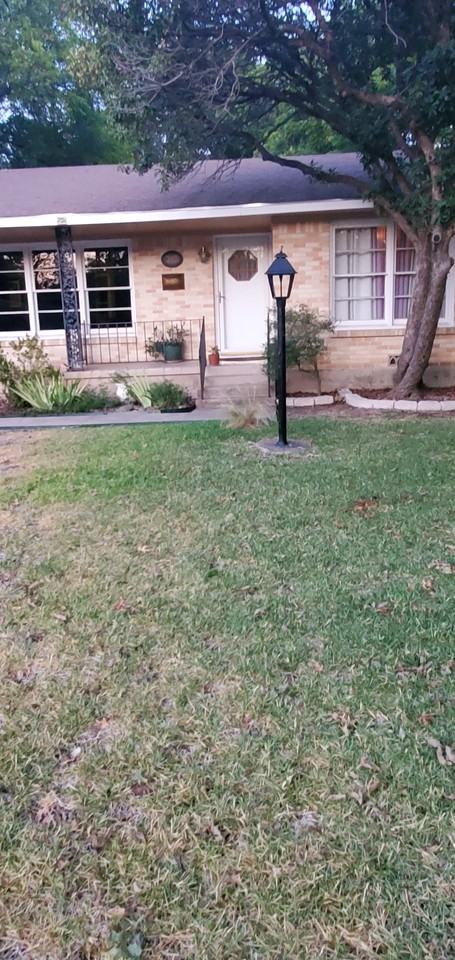 2113 Curtis Dr #NA - Photo 2 of 19