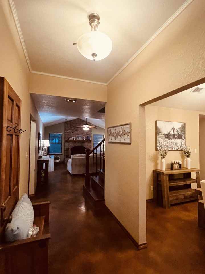 420 E Tanglewood Dr #NA - Photo 2 of 14