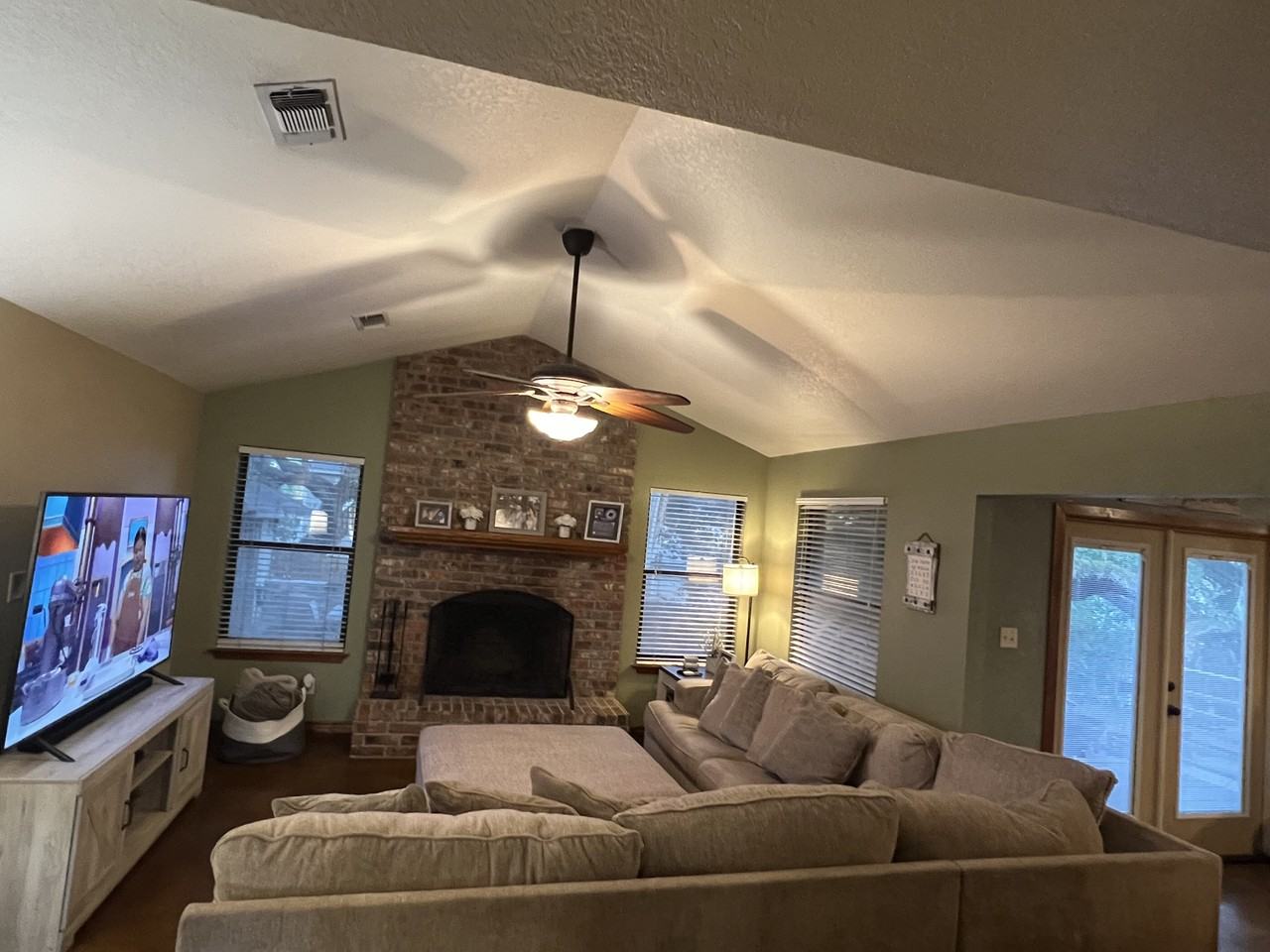 420 E Tanglewood Dr #NA - Photo 3 of 14