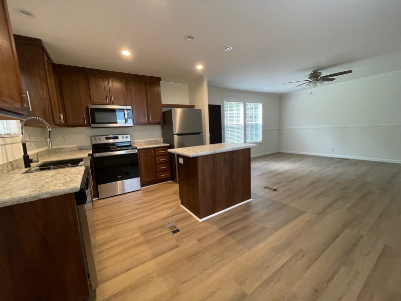 176 Moda Rd - Photo 2 of 11