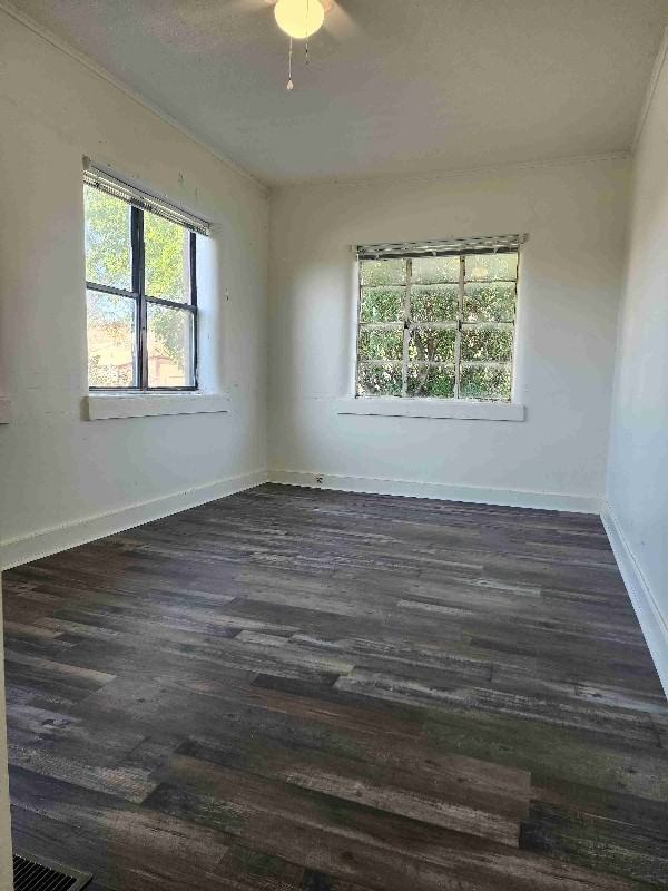 1102 7th St #2 - Photo 2 of 5