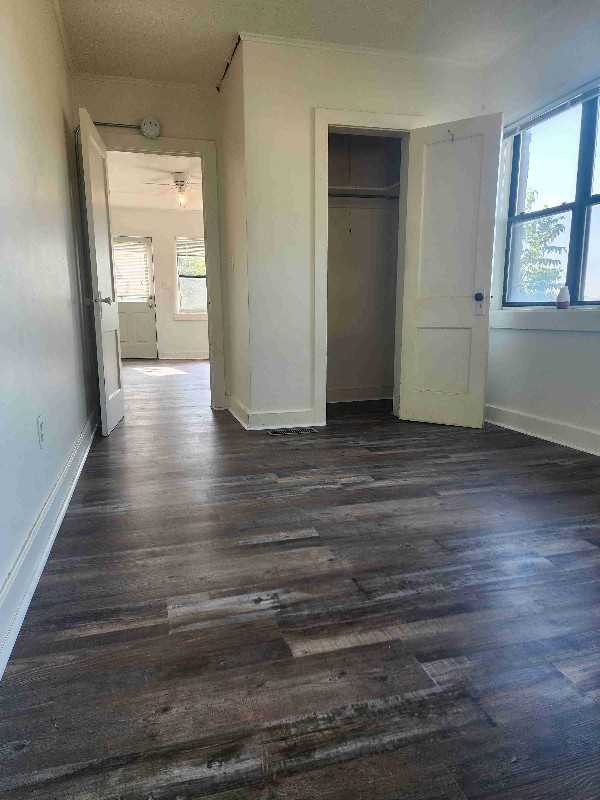 1102 7th St #2 - Photo 3 of 5