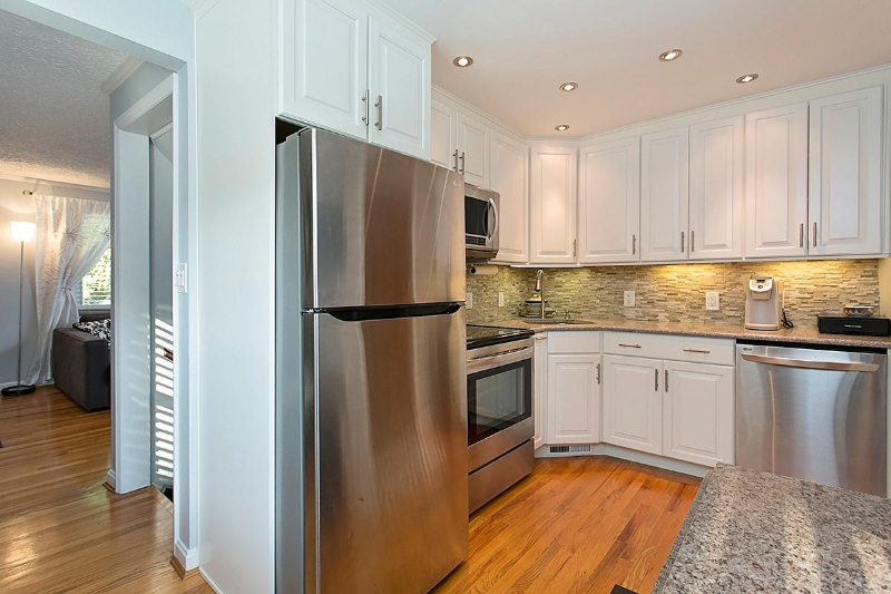 550 Belt St - Photo 3 of 8