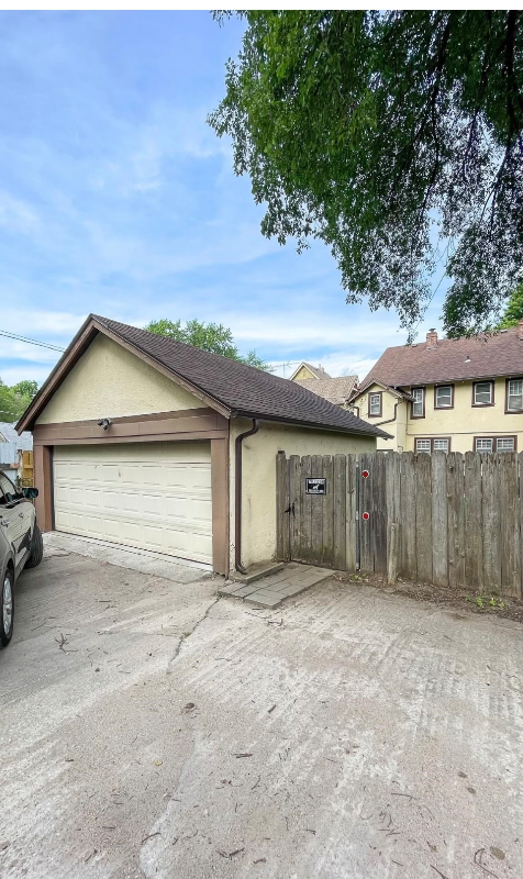 1116 N Carlos St - Photo 2 of 19