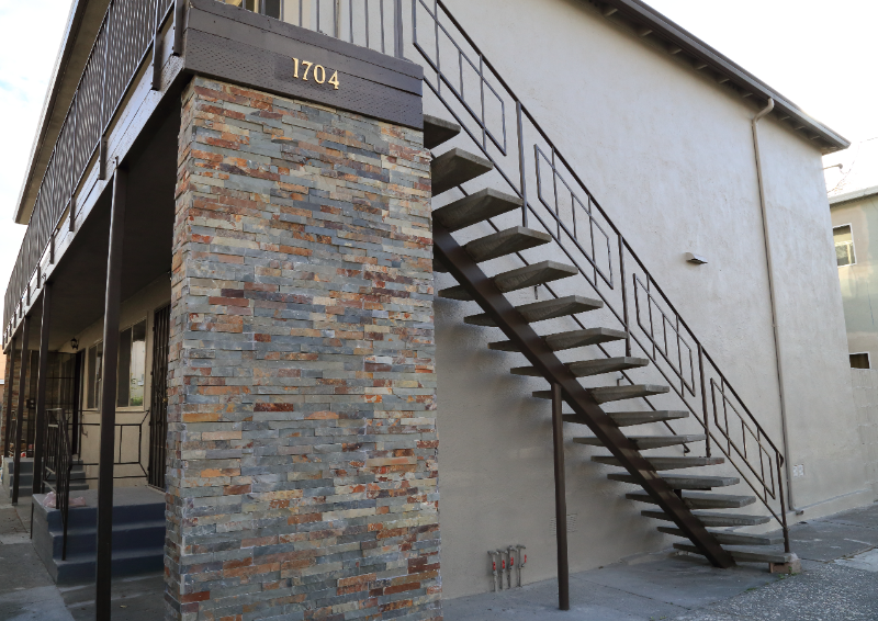 1704 63rd St #F - Photo 3 of 15