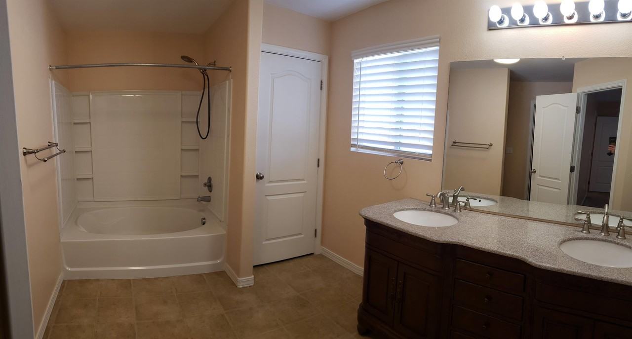 262 S Wellington Dr #1 - Photo 3 of 39