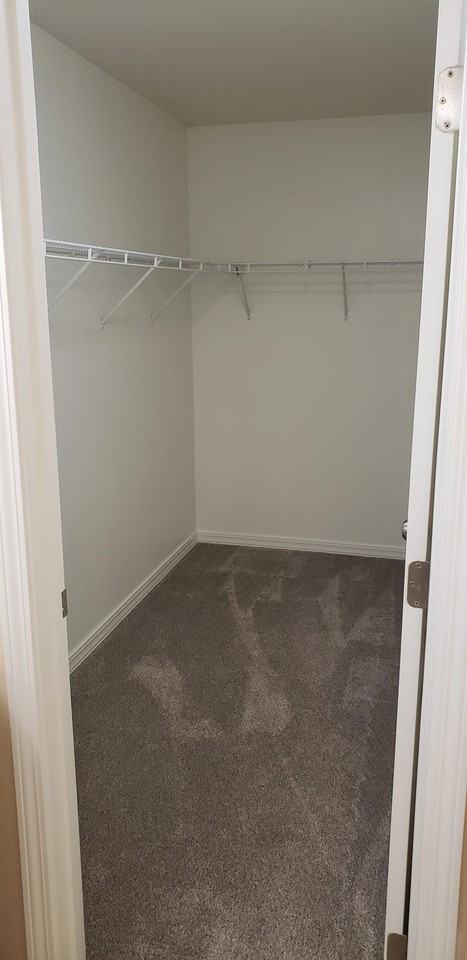 262 S Wellington Dr #1 - Photo 4 of 39