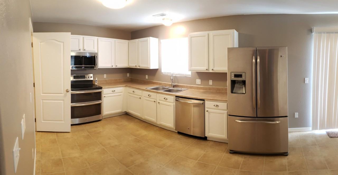 262 S Wellington Dr #1 - Photo 5 of 39