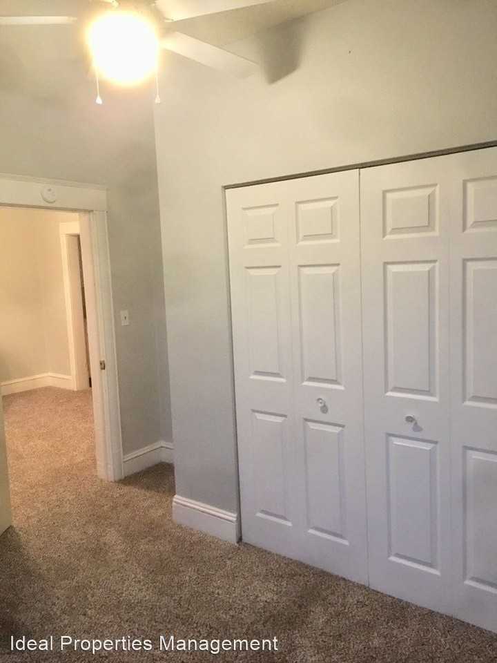 1203 N Poole St - Photo 3 of 7