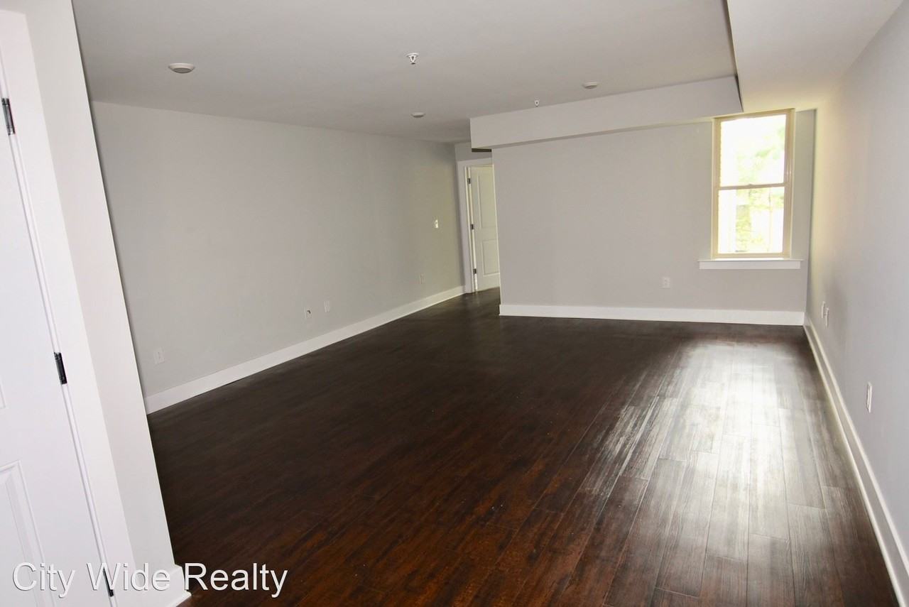 522 N Preston St - Photo 2 of 12