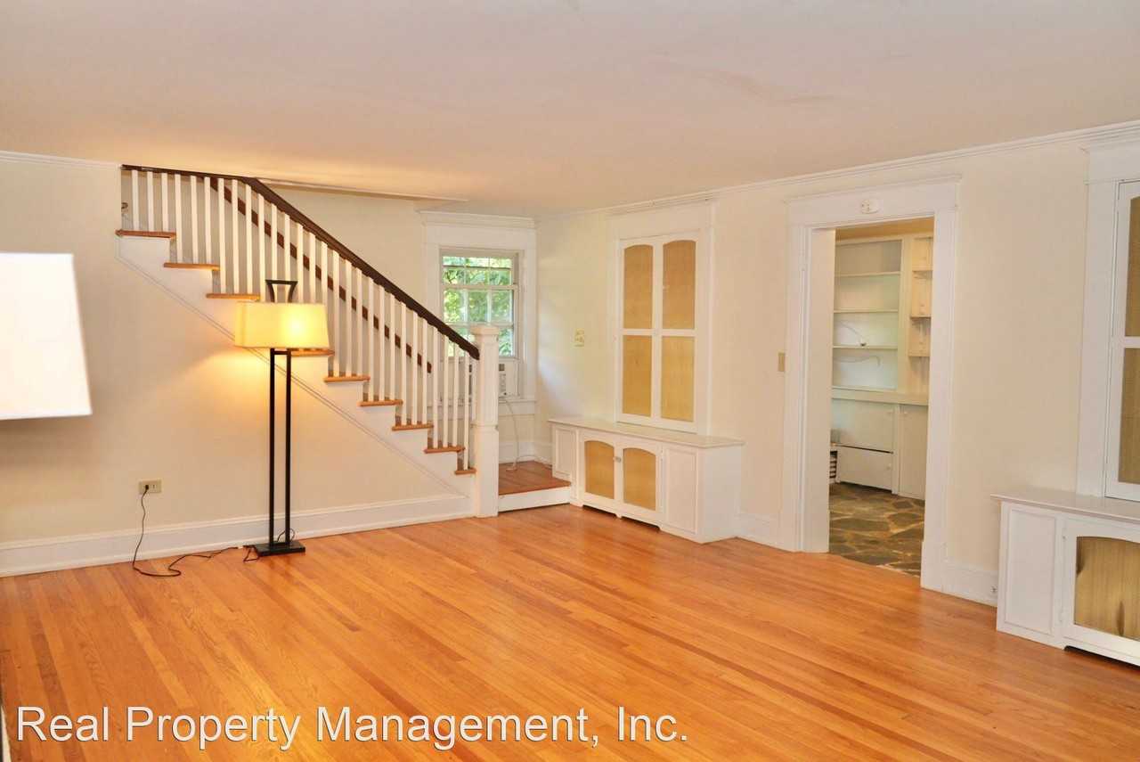 1004 Reservoir Rd - Photo 2 of 49