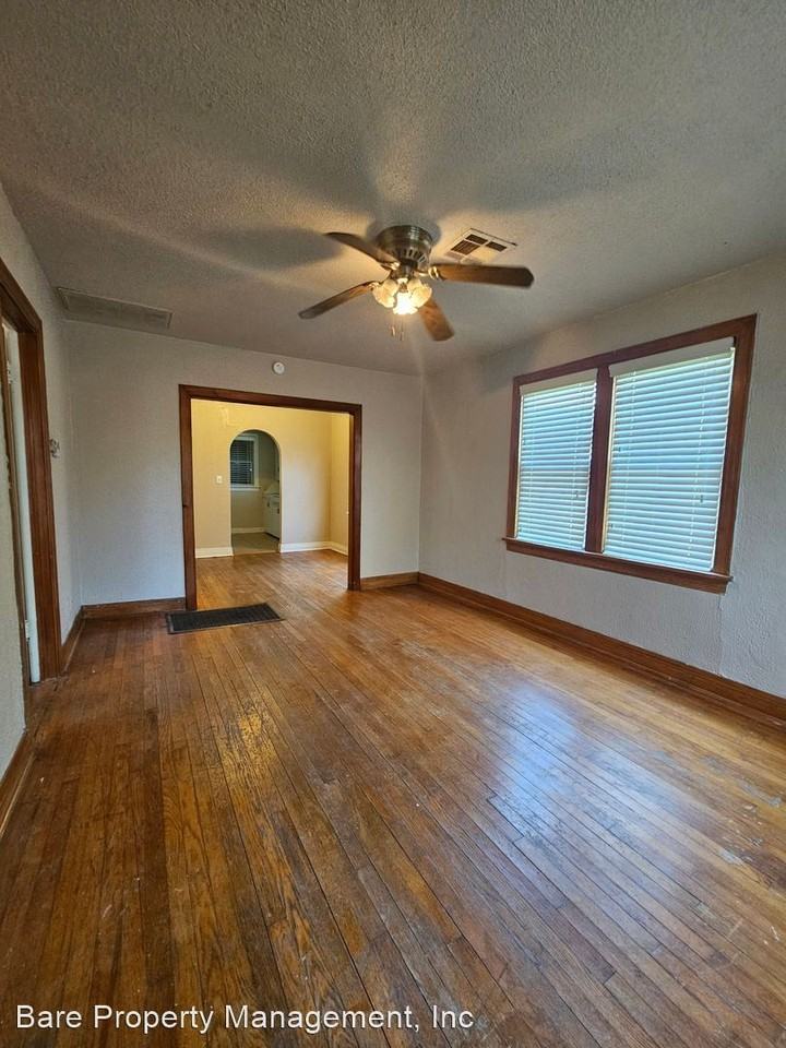 206 W Eufaula St - Photo 2 of 14