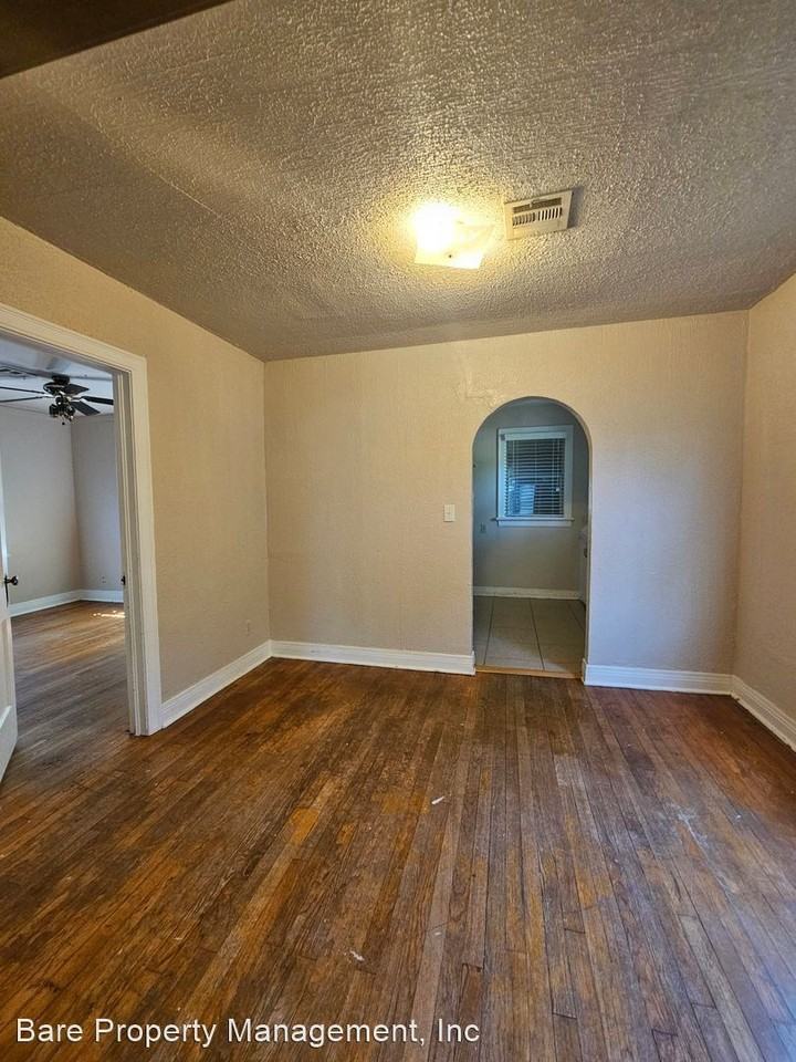 206 W Eufaula St - Photo 3 of 14