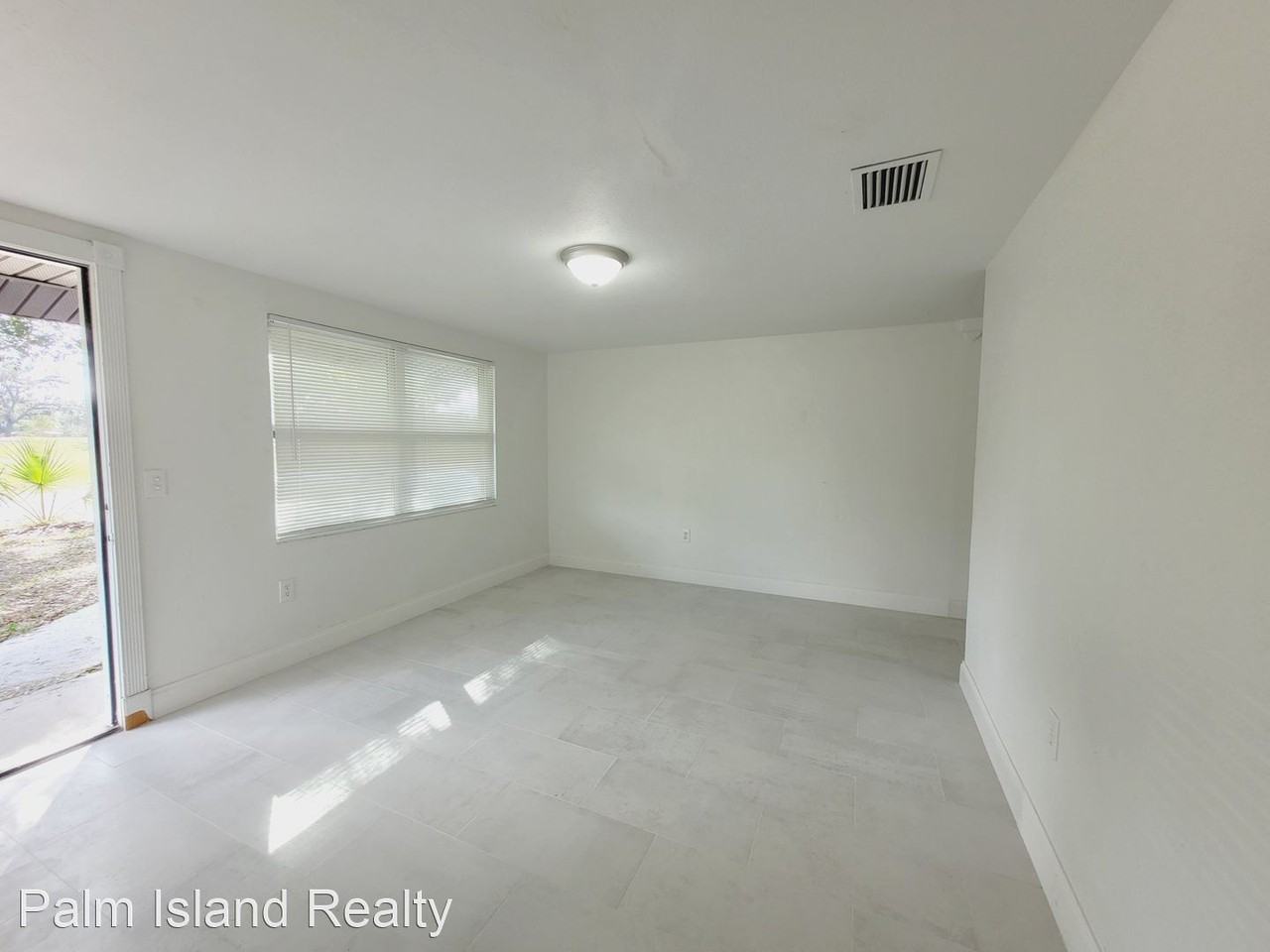 39247 3rd Ave - Photo 3 of 13