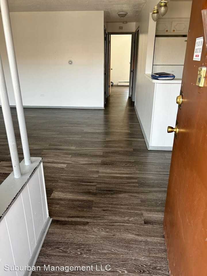 4221 South Harlem Avenue - Photo 2 of 11