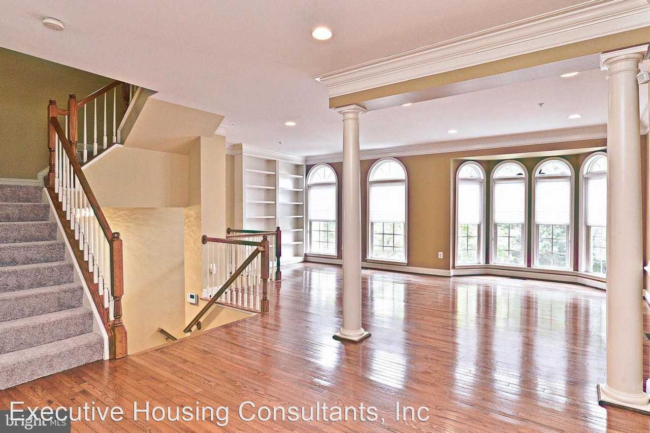 12035 Treeline Way - Photo 3 of 34