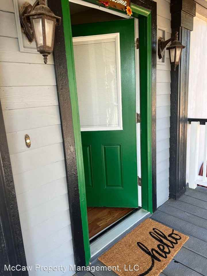 1903 County Road 4127 - Photo 2 of 27