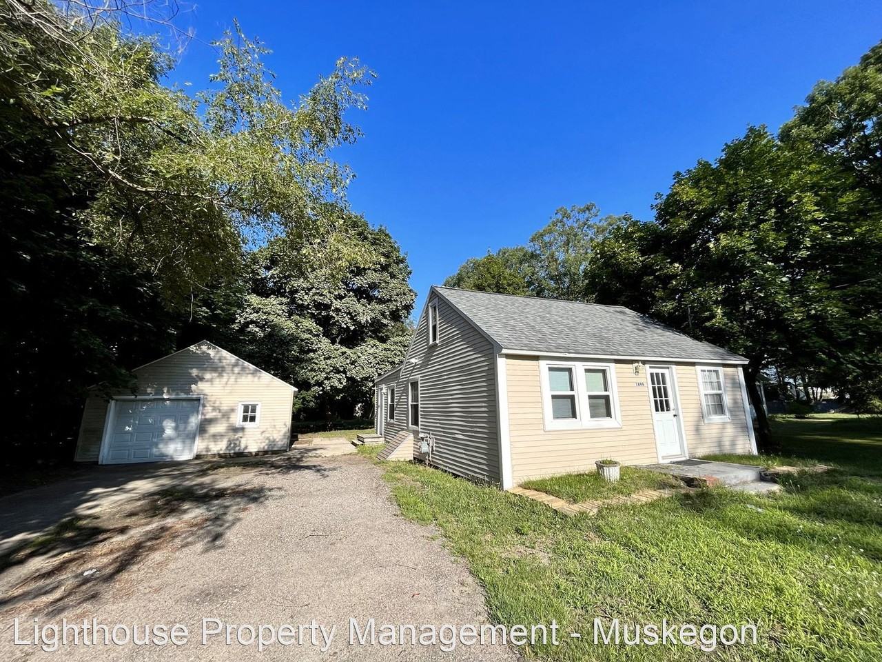 1899 Interwood St - Photo 2 of 17