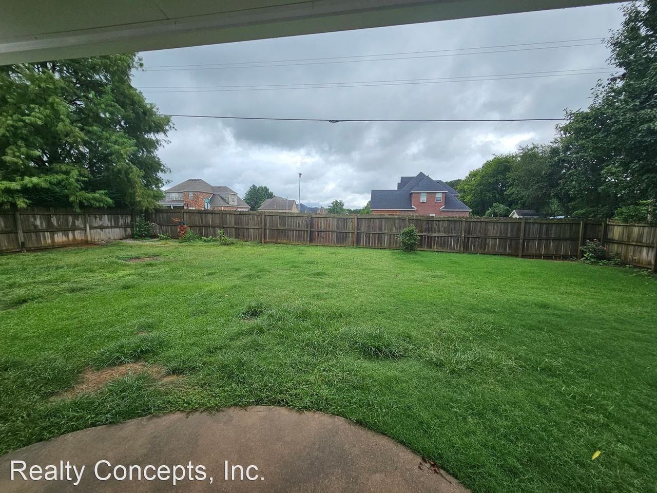 4333 Warwick Cv - Photo 3 of 16