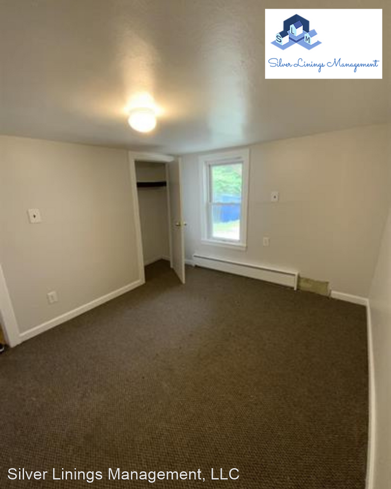 228-230 Front Street - Photo 2 of 9