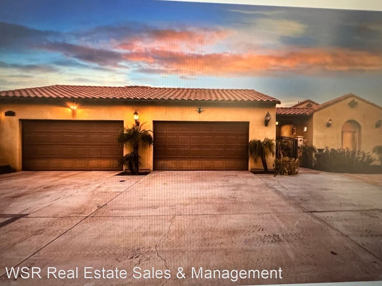 5239 Lochmoor Dr - Photo 3 of 24