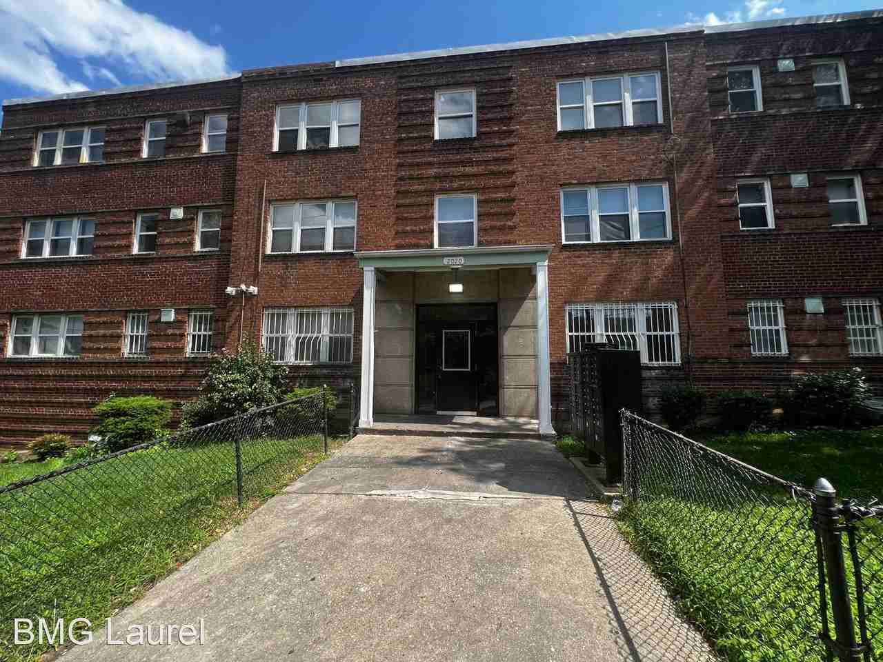 2020 19th Pl SE - Photo 2 of 27