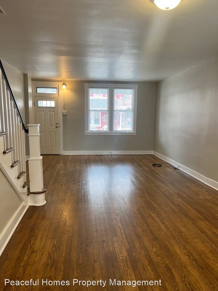 427 Green St - Photo 3 of 15