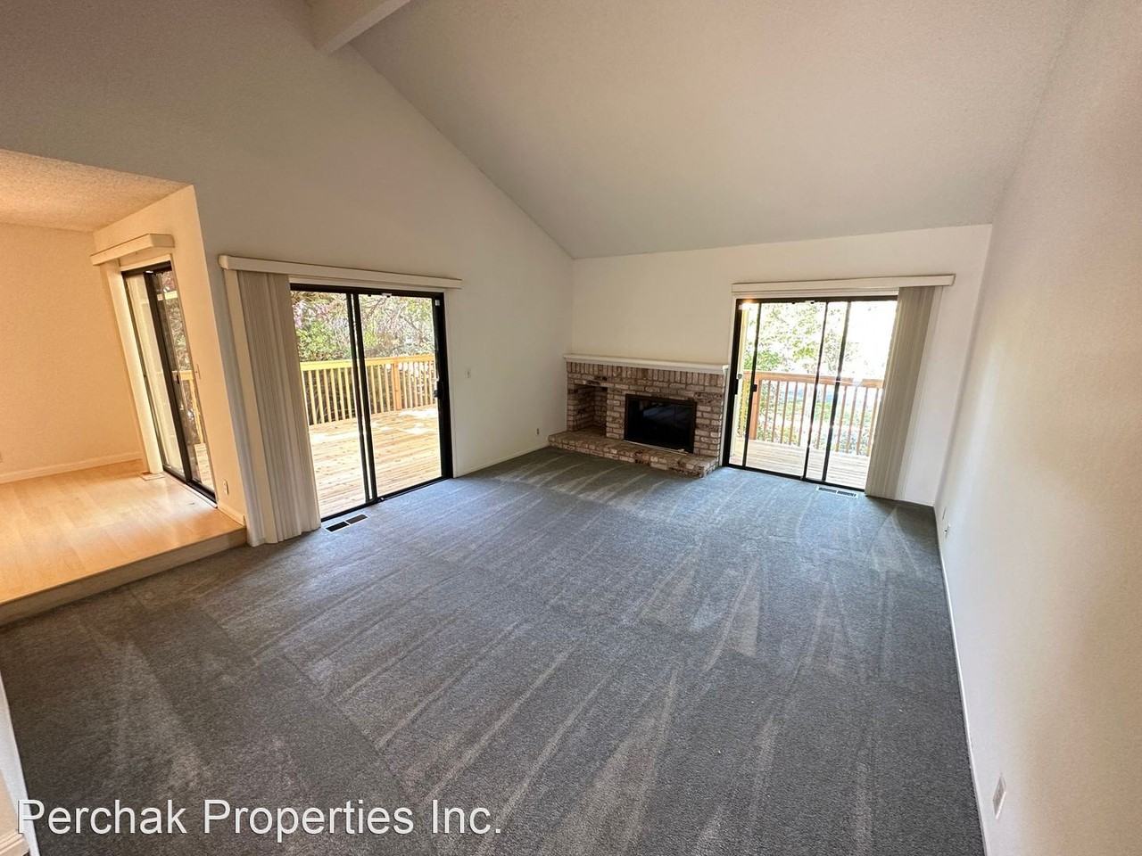 58 Ramsgate Ln - Photo 3 of 15