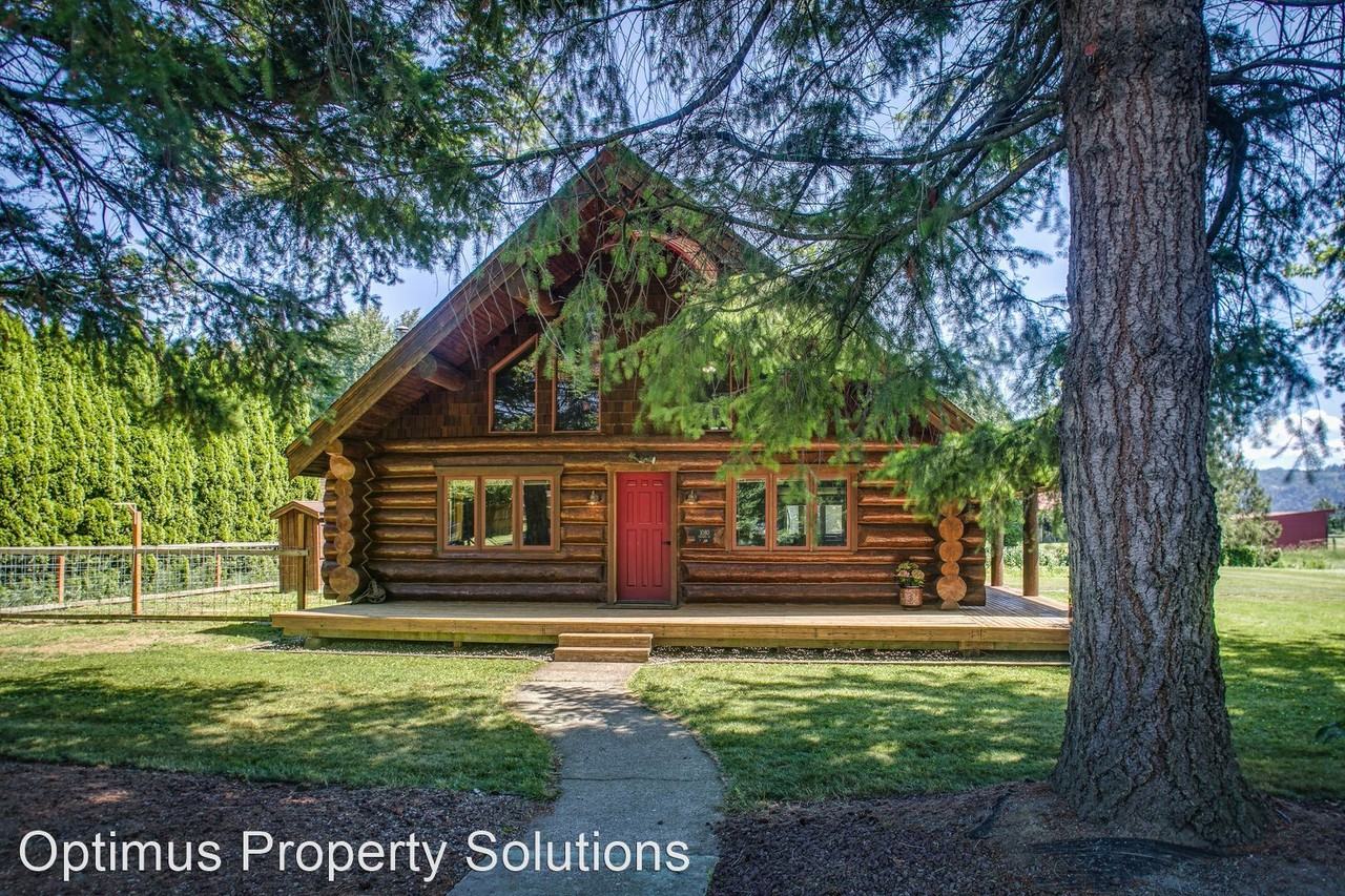 1080 Victoria St - Photo 2 of 21