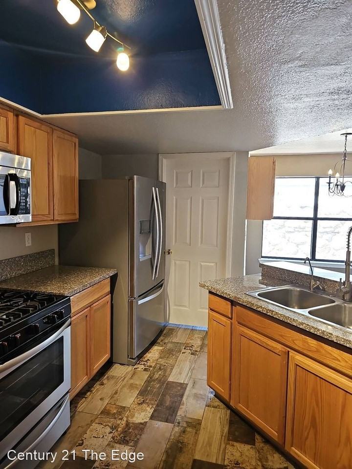 2016 Lake Huron Dr - Photo 2 of 16