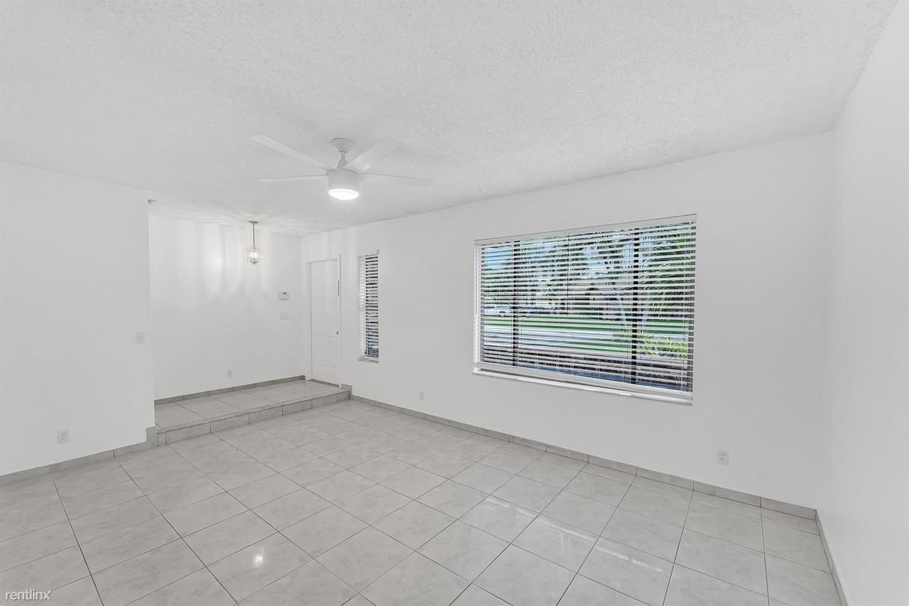 723 Nw 107th Ln - Photo 2 of 20