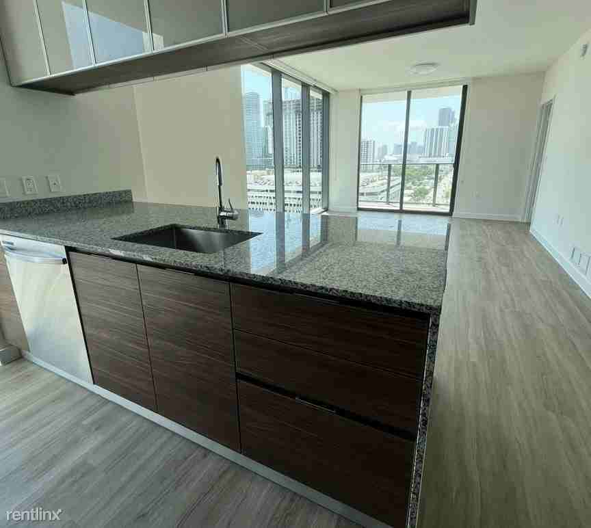 2500 Biscayne Blvd - Photo 3 of 11