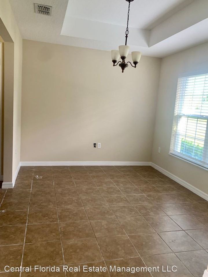 2400 11th St - Photo 3 of 22