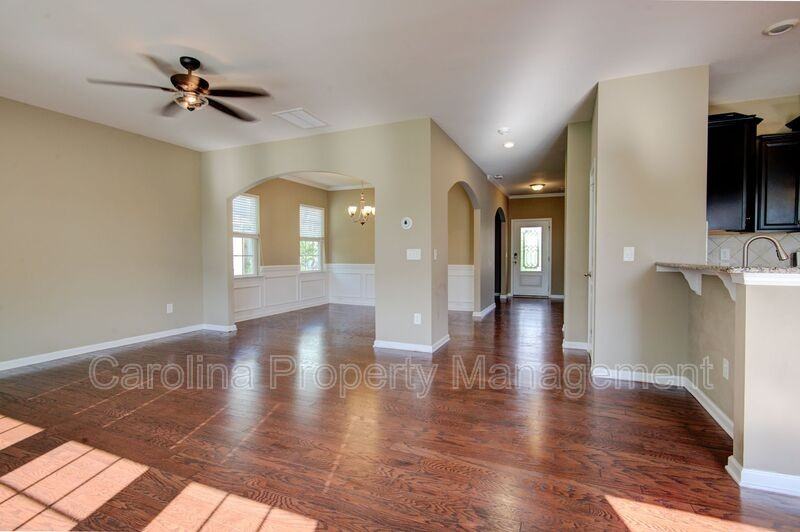 16125 Hammersmith Farm Dr - Photo 3 of 43