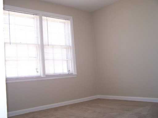 512 E 27th Ave - Photo 3 of 3