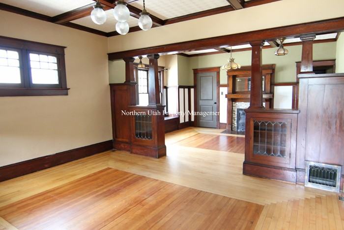 606 7th St - Photo 2 of 17