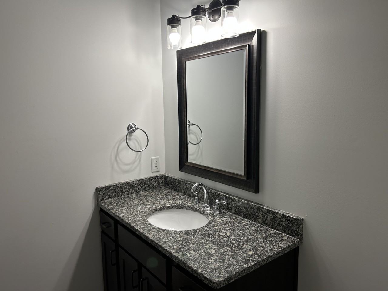 235 Cypress Rdg - Photo 3 of 5