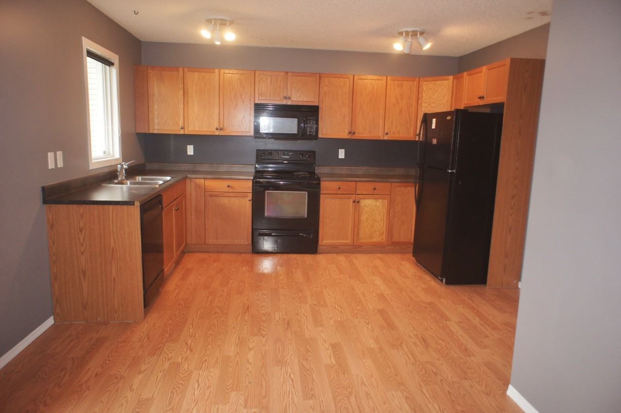 8 Allard Way - Photo 2 of 20