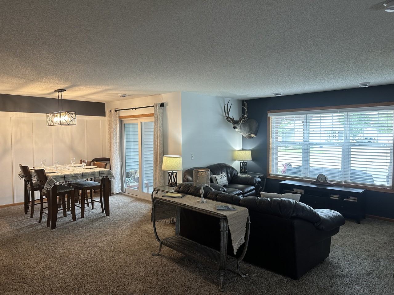 22289 Cameo Ct - Photo 2 of 10