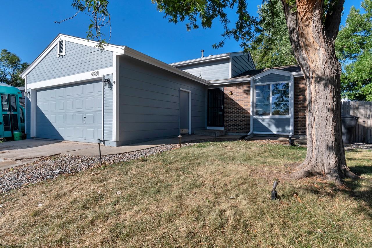 4891 S Holland Ct - Photo 2 of 14