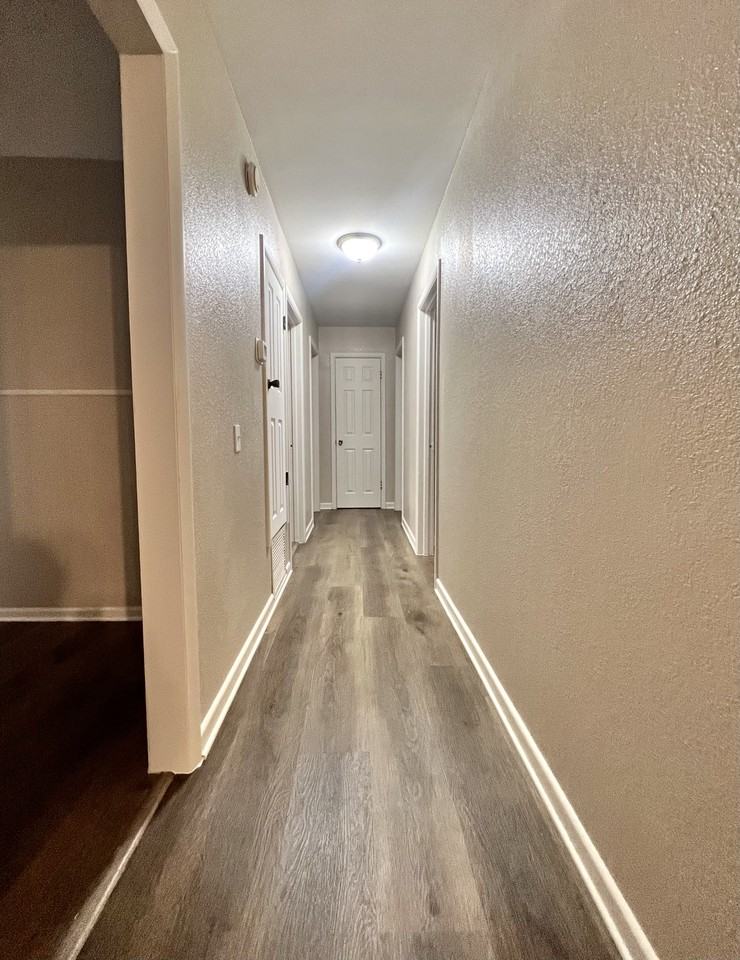 107 Nauert St - Photo 4 of 19