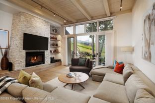 810 N Ridge Ln #6 - Photo 1 of 1