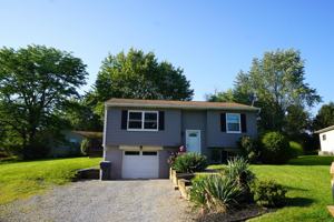 featured image of 394 Mary St #1