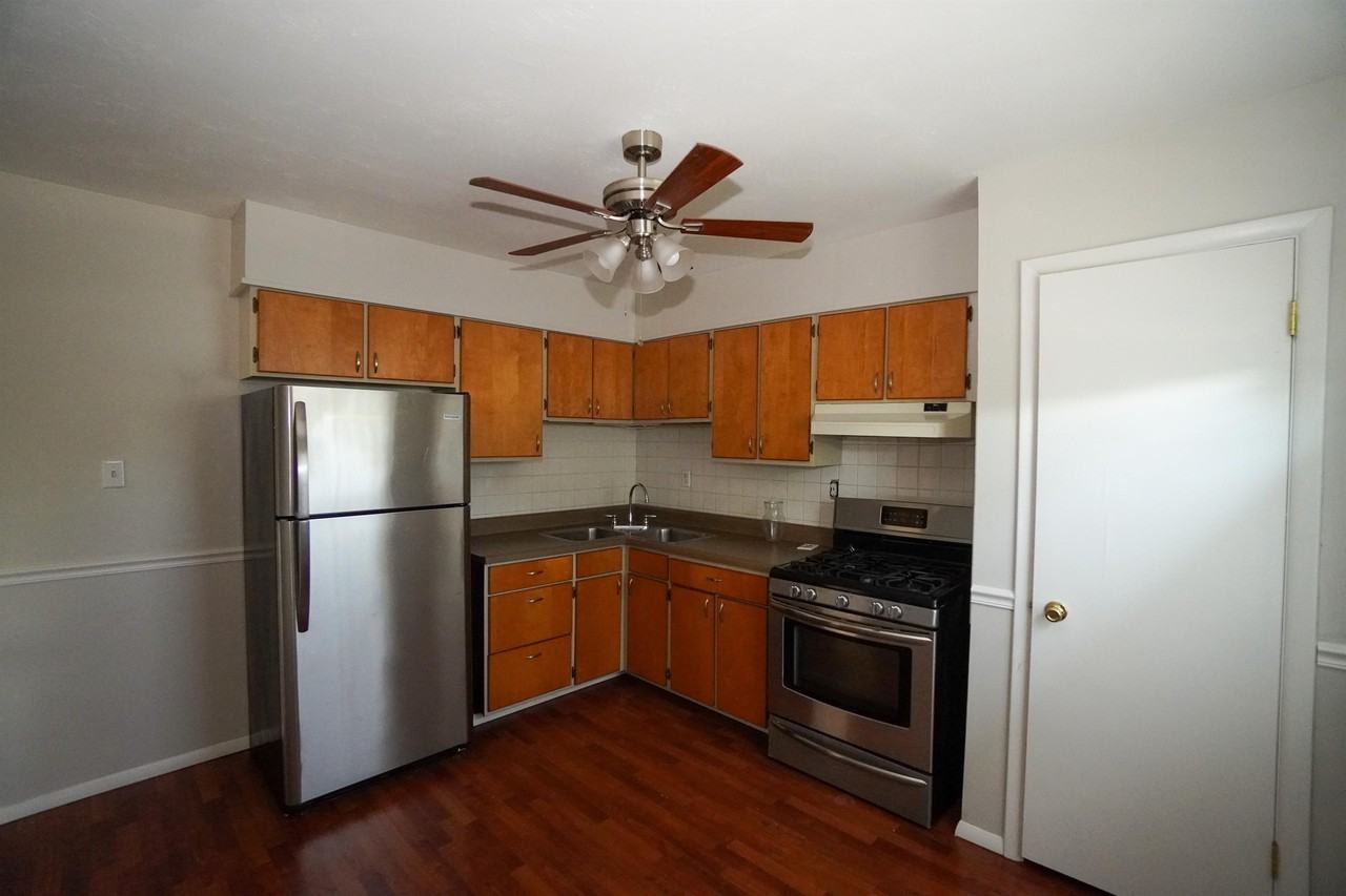 394 Mary St #1 - Photo 4 of 10