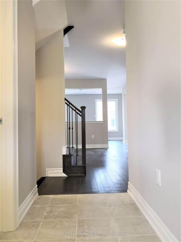 24 Hercules Club Drive - Photo 2 of 8