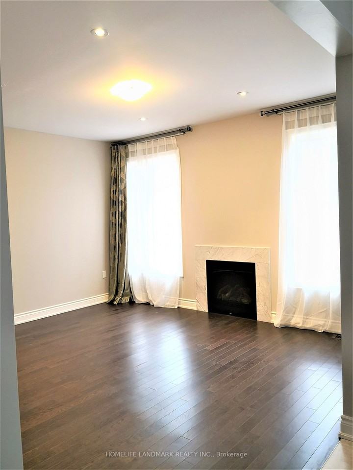 15 Forest Edge Crescent - Photo 3 of 9