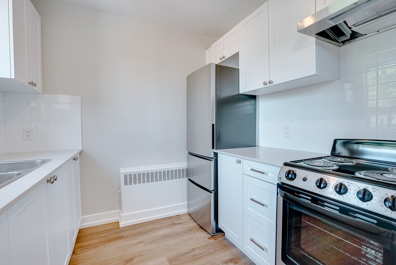 133 Prospect St S, Hamilton - Photo 7 of 12